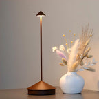Luminária de Mesa Estilo Pina
