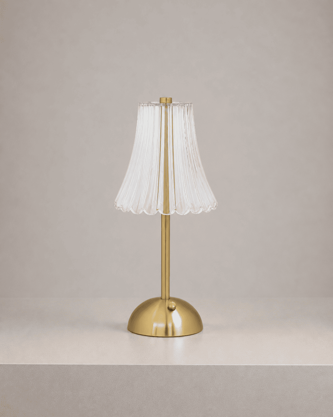 Luminária de Mesa Golden Classic Vintage