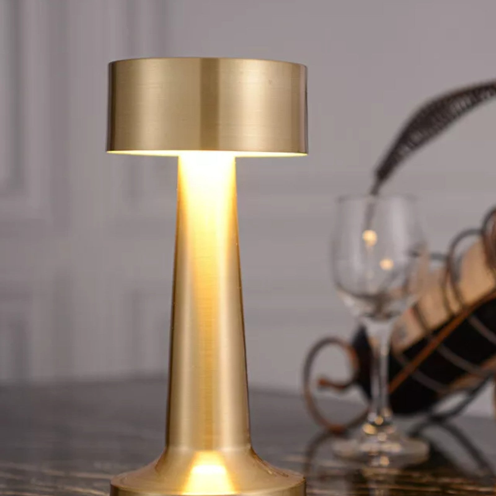 Luminária de Mesa Restaurante AuraLux