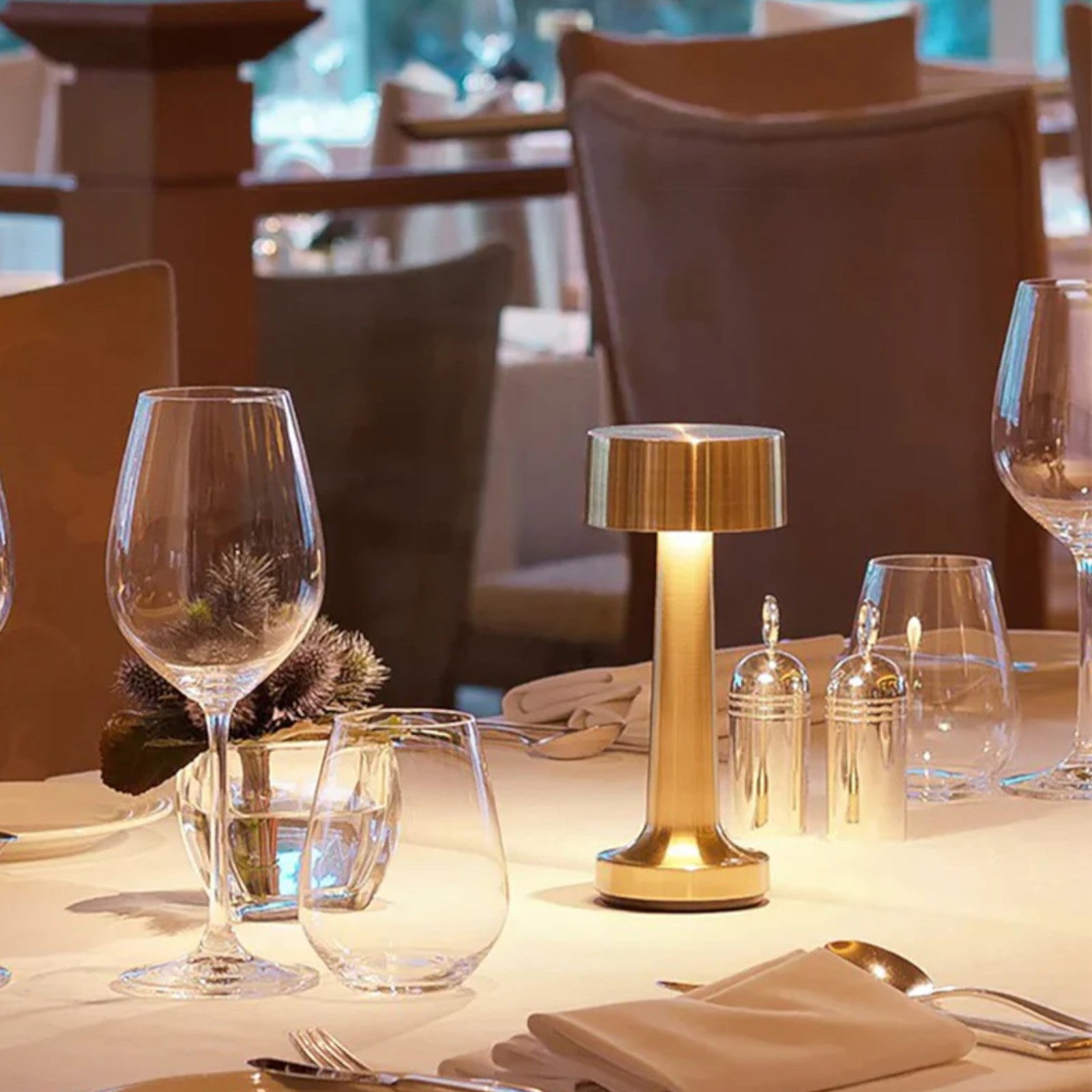 Luminária de Mesa Restaurante AuraLux