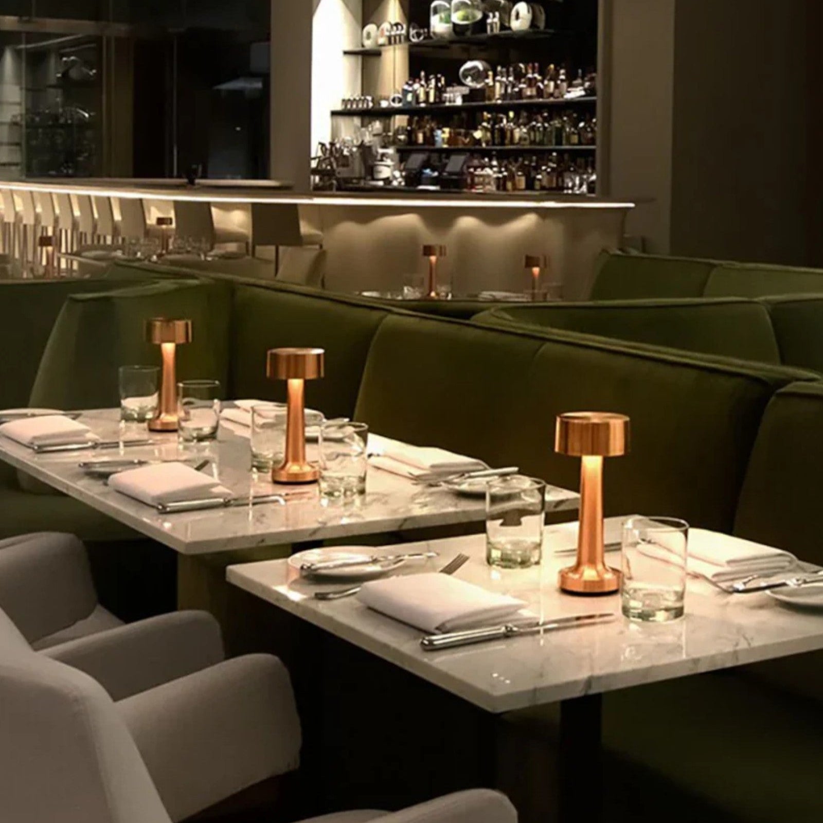 Luminária de Mesa Restaurante AuraLux