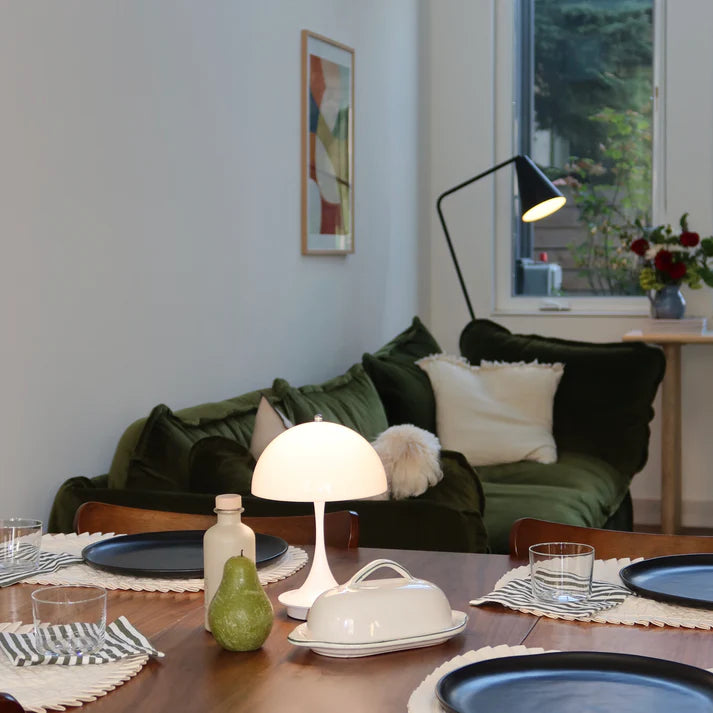 Luminária de Mesa Olivia Mini Retrô