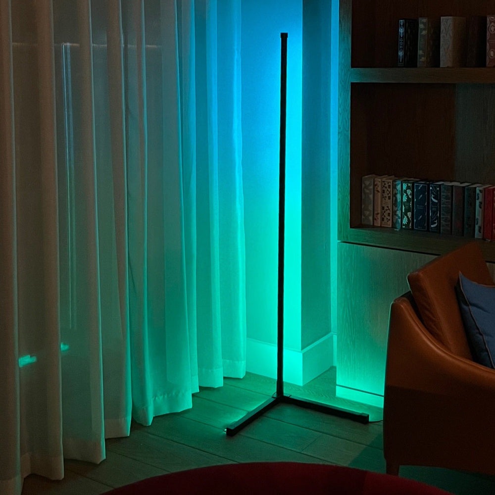 Luminária de Chão Spectrum Smart Starleds™