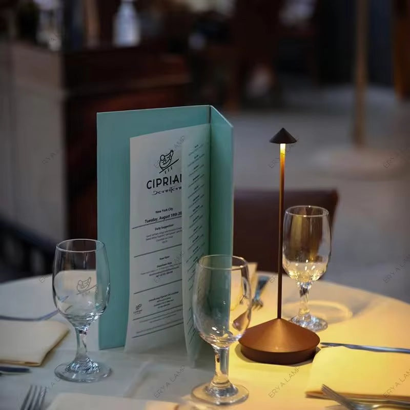 Luminária de Mesa Estilo Pina Recarregável