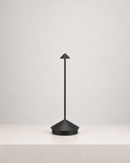Luminária de Mesa Estilo Pina